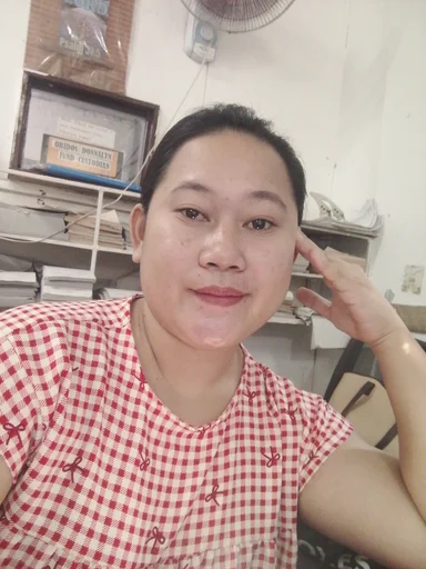 Jen, 32