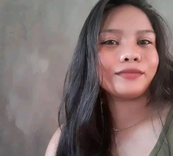 Janice, 23