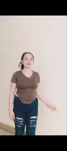 Gina, 25
