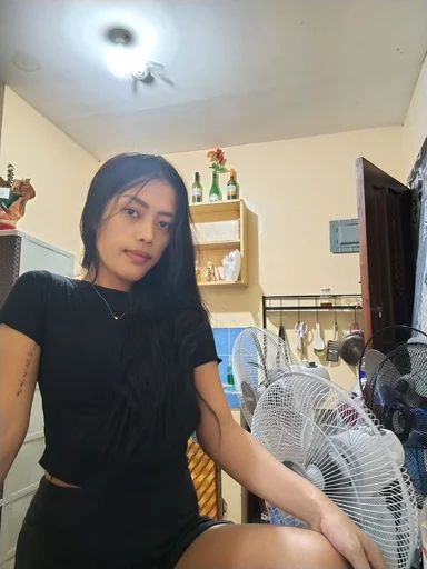 Jocelyn, 32