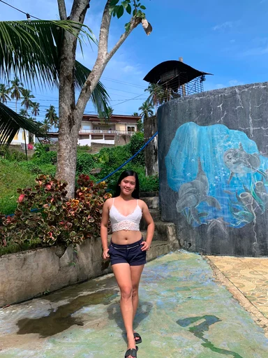Mae, 21