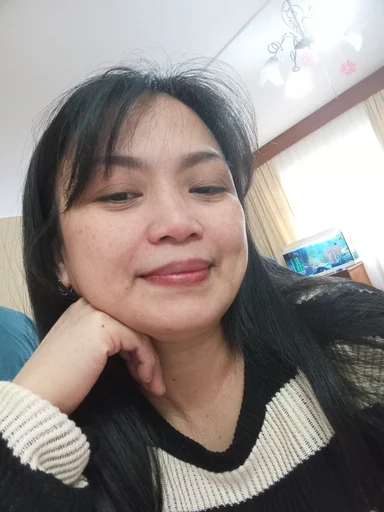 Melanie, 43