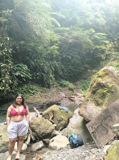 Louvia, 24