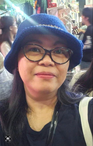 Rachelle, 47