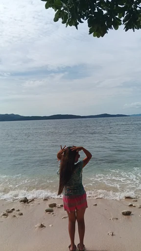 Aina Gale, 26