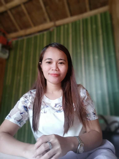 Rebecca, 31