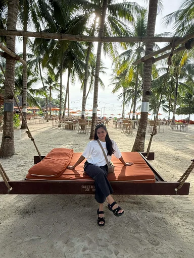 Rose Ann, 23