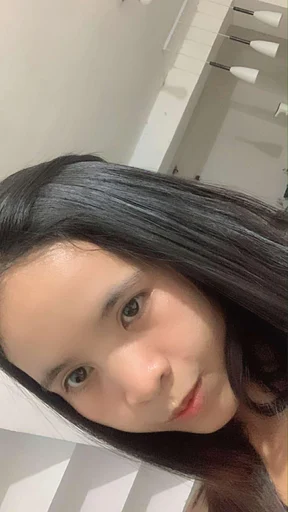 Anne, 24