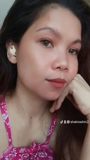 Genny, 35