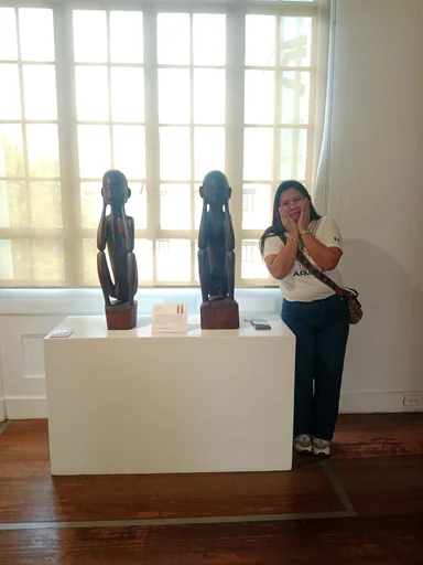 Jocelyn, 33