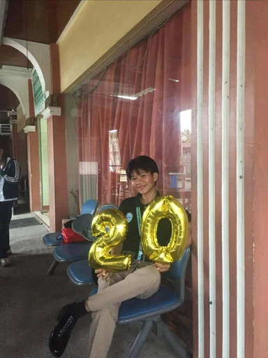 Krizalyn, 20