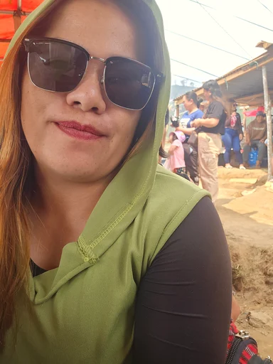 Lee, 43