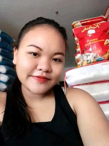 Jasmin, 22