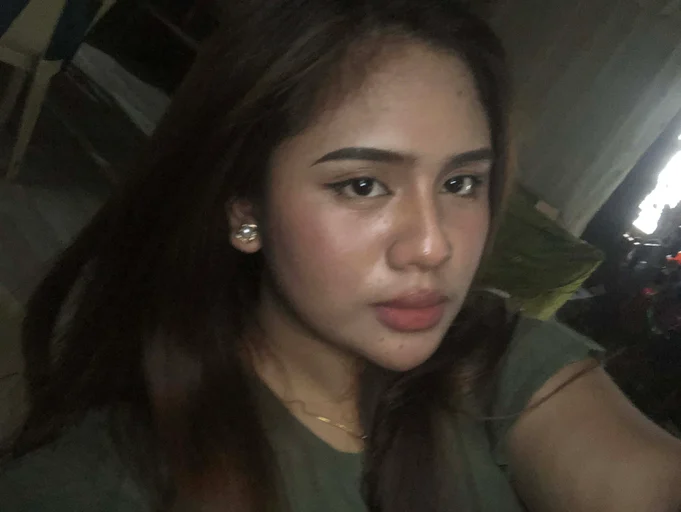 Jillyn, 19