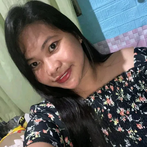Loryn, 26
