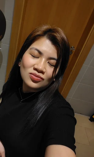 Ms. Jo, 32