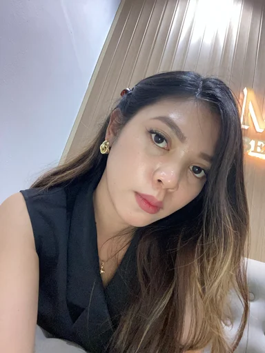 Valerie, 29