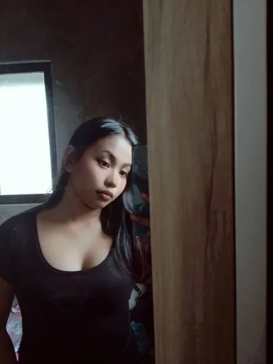 Dimple, 18