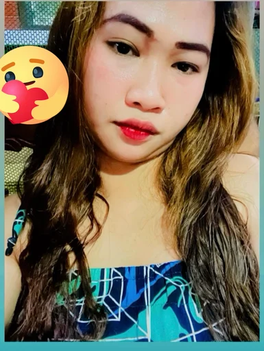 Angelica, 28