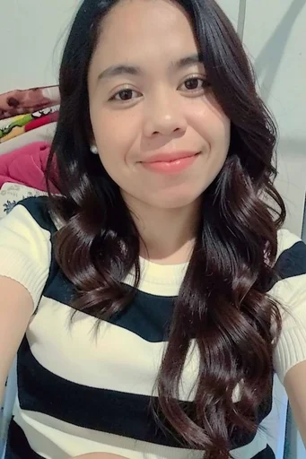 Rose, 24