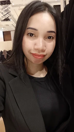Erica, 31