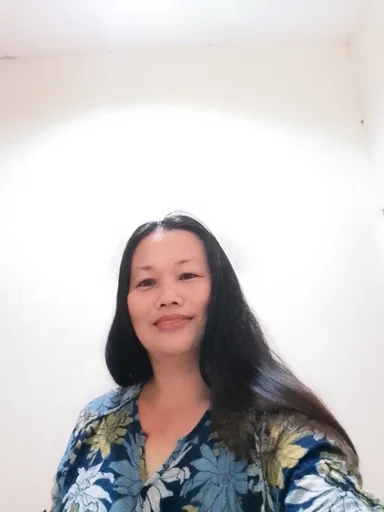 Lisa, 44