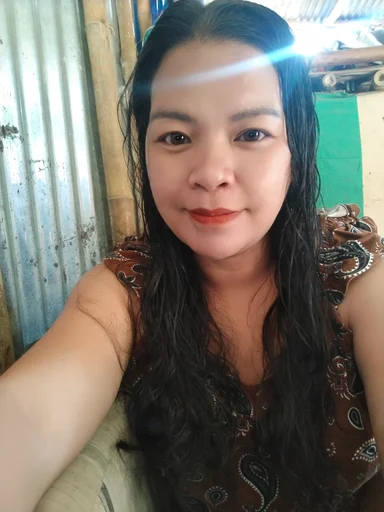 Liezl, 35