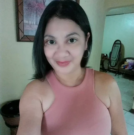 Rowena Macapinlac, 56
