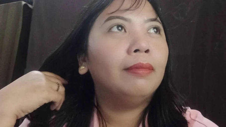 Mae, 41