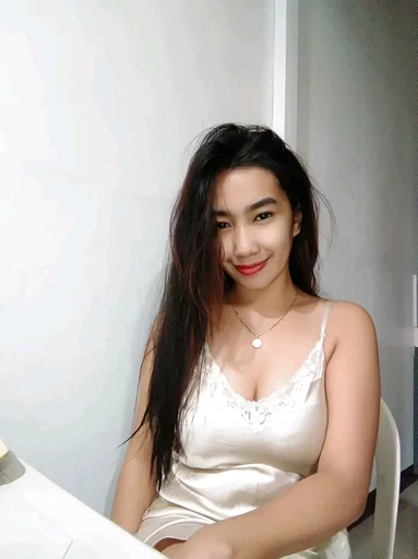 Ara Queen, 25