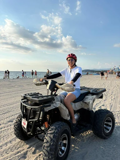 Charissa Ann, 28