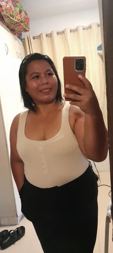 Loalyn, 37