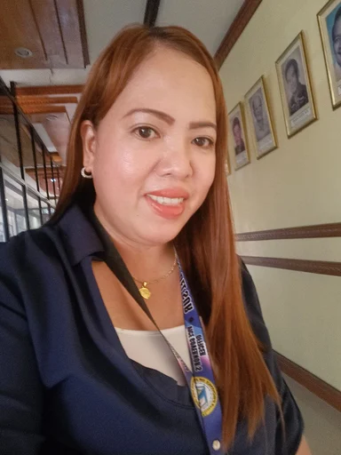 Rosalyn, 47