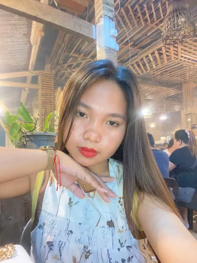 Maria, 24