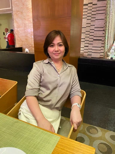 Sandy, 53