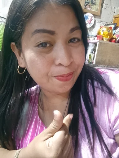 Emily, 40