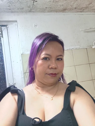 Jenabelle Santos, 39