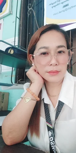 Maribeth, 49