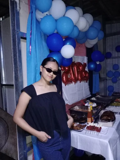 Grace, 25