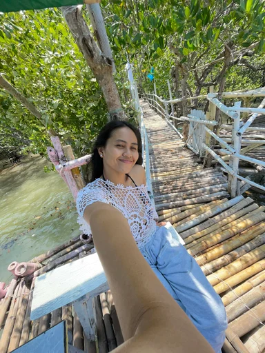Grace, 25