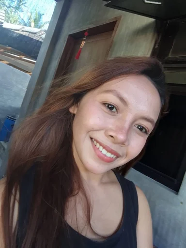 Ailyn, 25