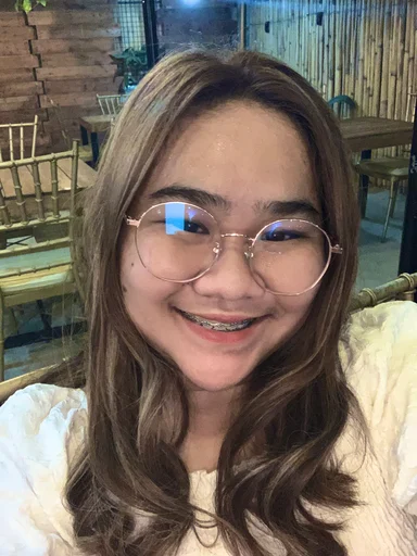 Angelina, 25
