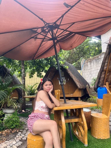 Kathleen, 24
