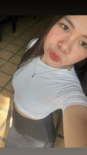 Katya, 25