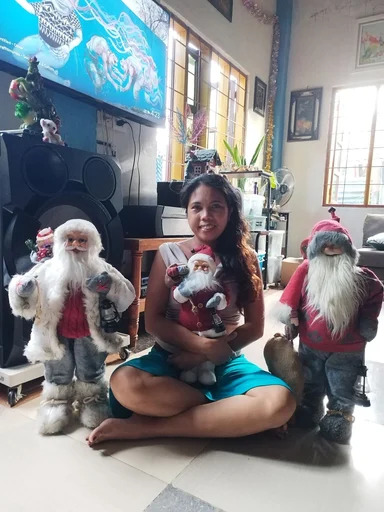 Cecilia, 43