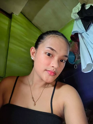 Crystelyn Joy, 19