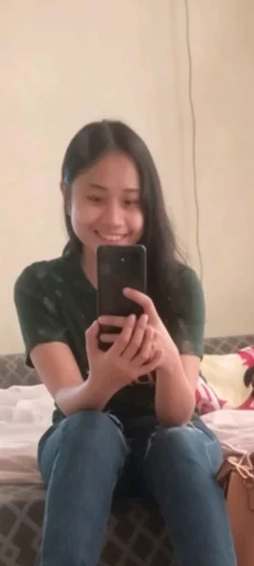 Rowena, 31