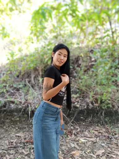 Zoe, 20