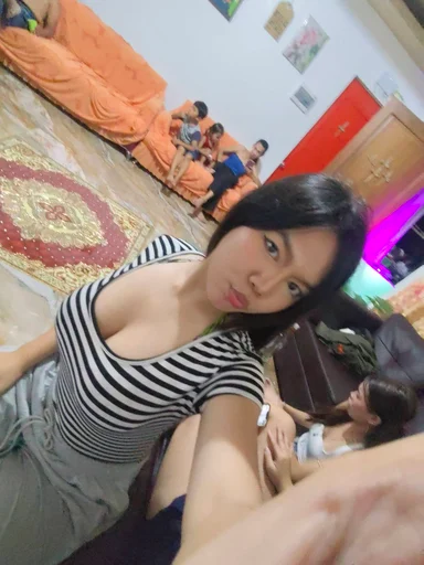 Aya, 21