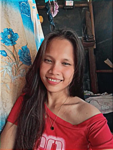 Erika, 24